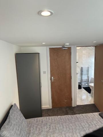 Luton Home Near Airport Private & Shared Bathroom Option Eksteriør billede
